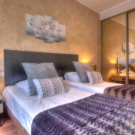Livia Palais Des Festivals Apartment Cannes